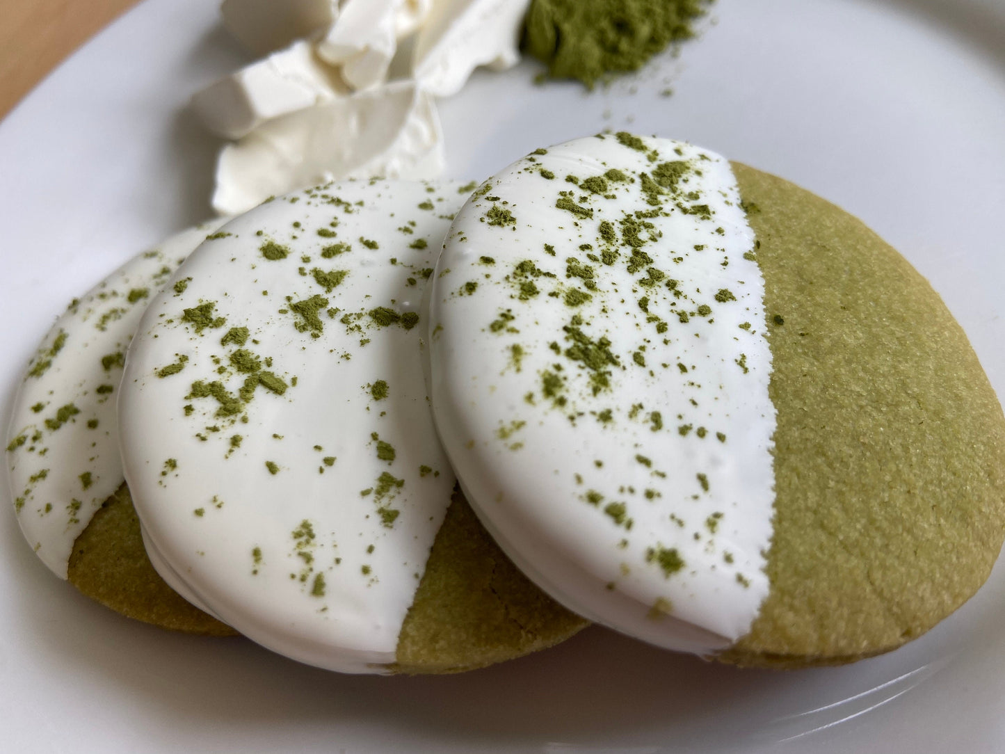 Matcha Shortbread with White Chocolate