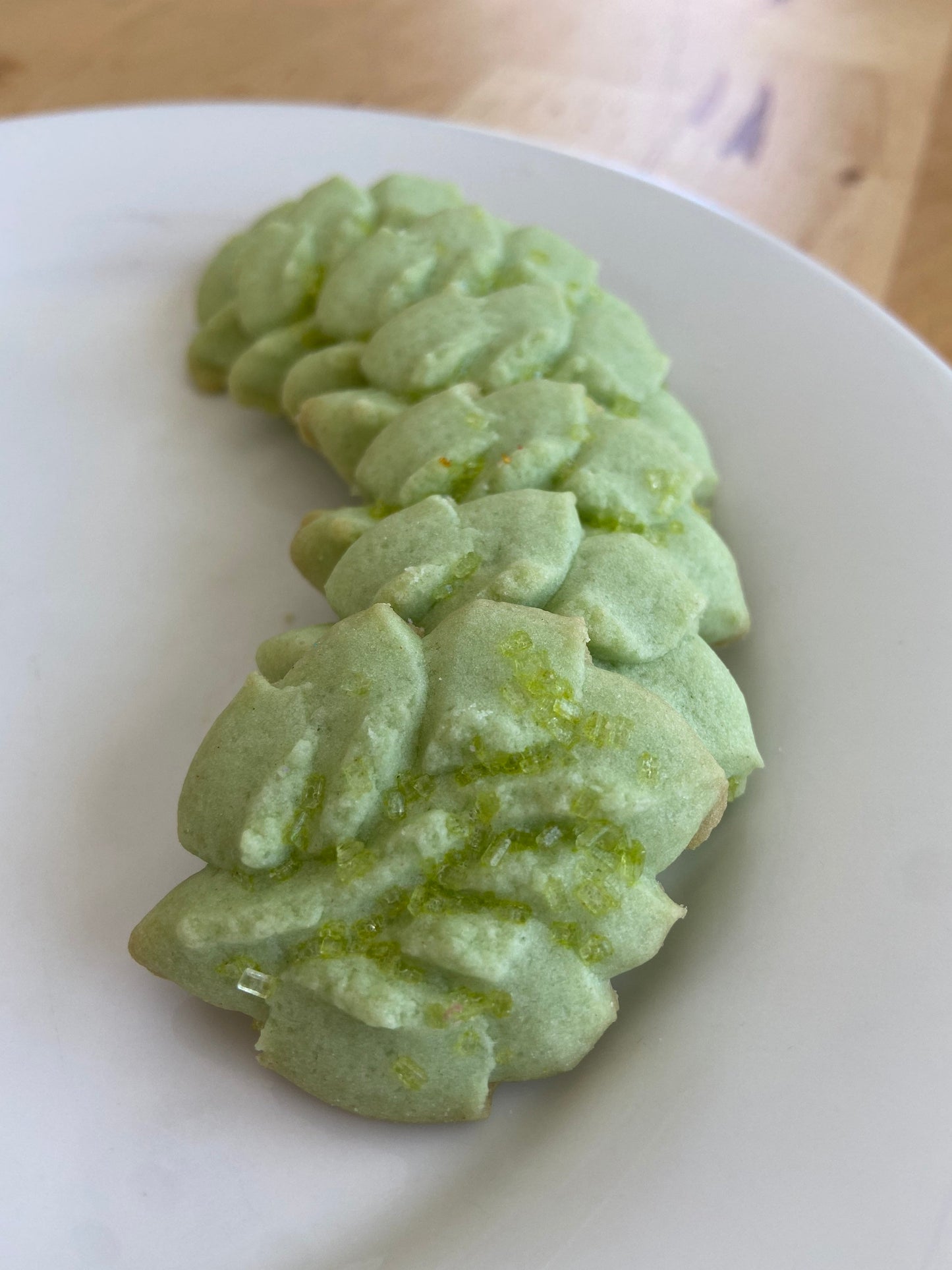 Hops Almond Spritz